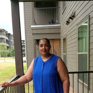 Meet your Posher, Sharon